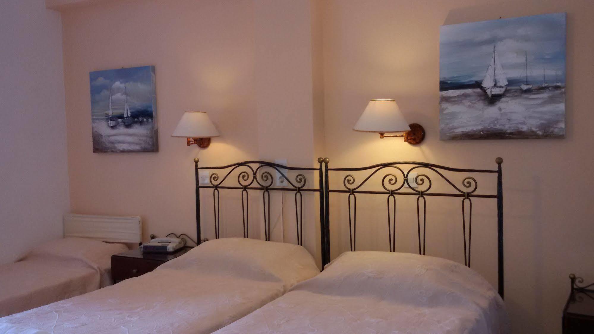 Sunset Studios And Apartments For Adults Over 21 Only Naousa  Ngoại thất bức ảnh